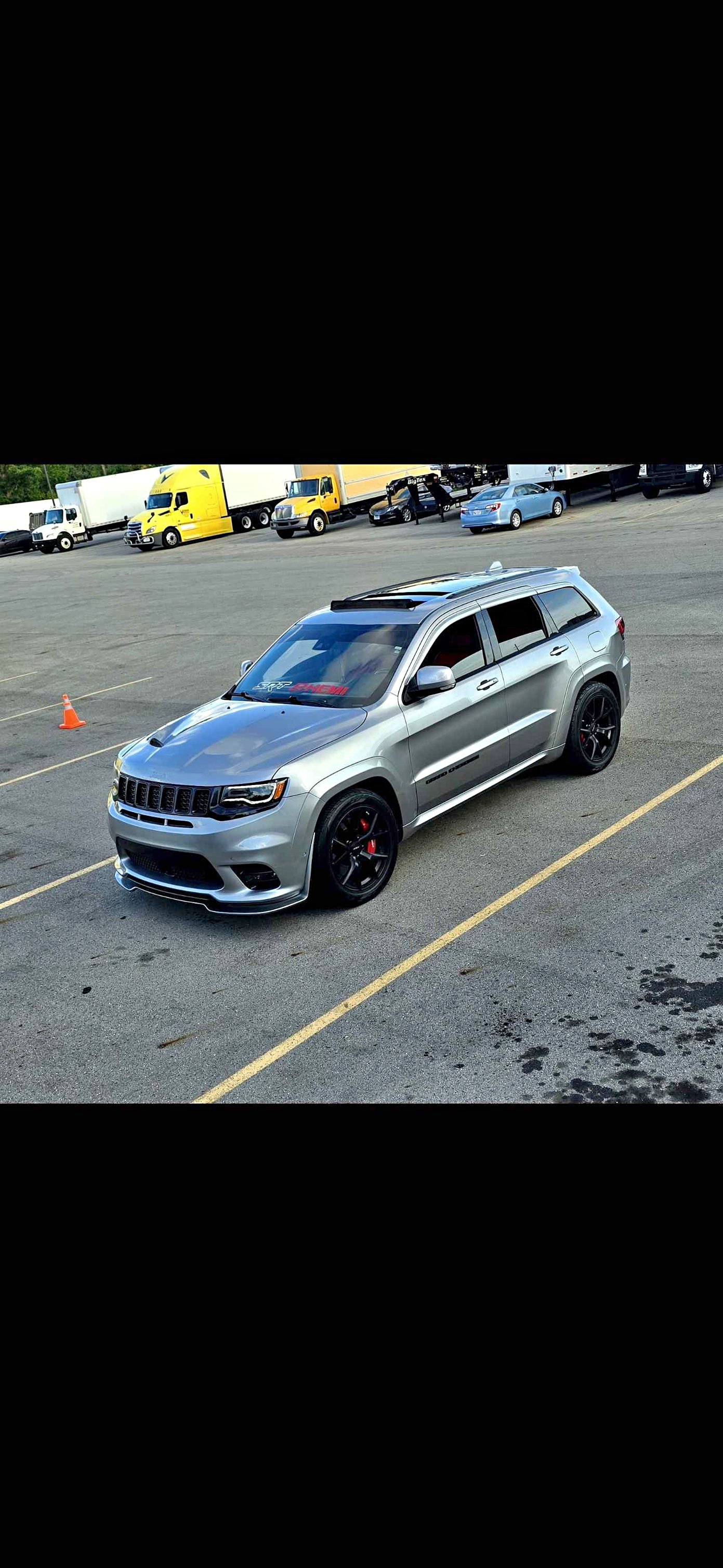 2019 Jeep Grand Cherokee - SRT Sport Utility 4D