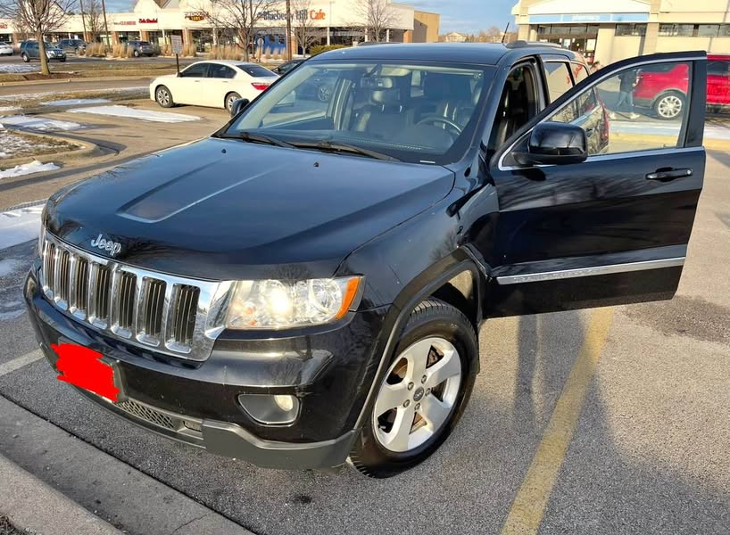 2011 Jeep Grand Cherokee - Laredo A Sport Utility 4D