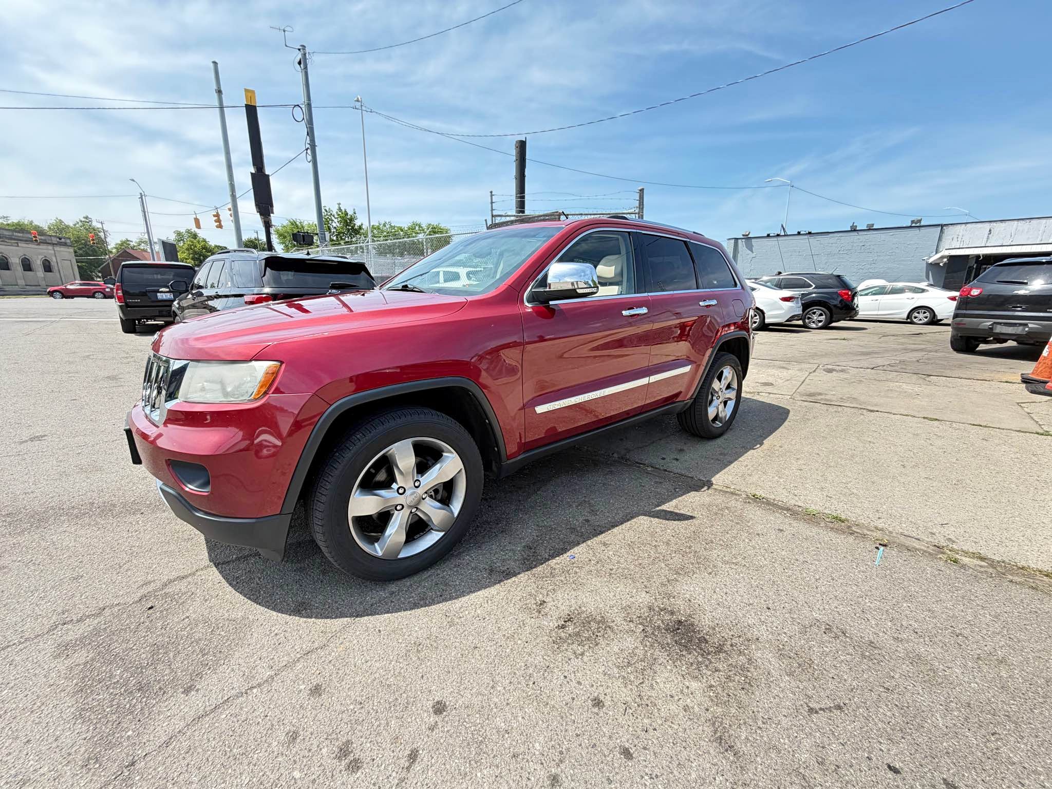2013 Jeep Grand Cherokee - Summit Reserve Sport Utility 4D