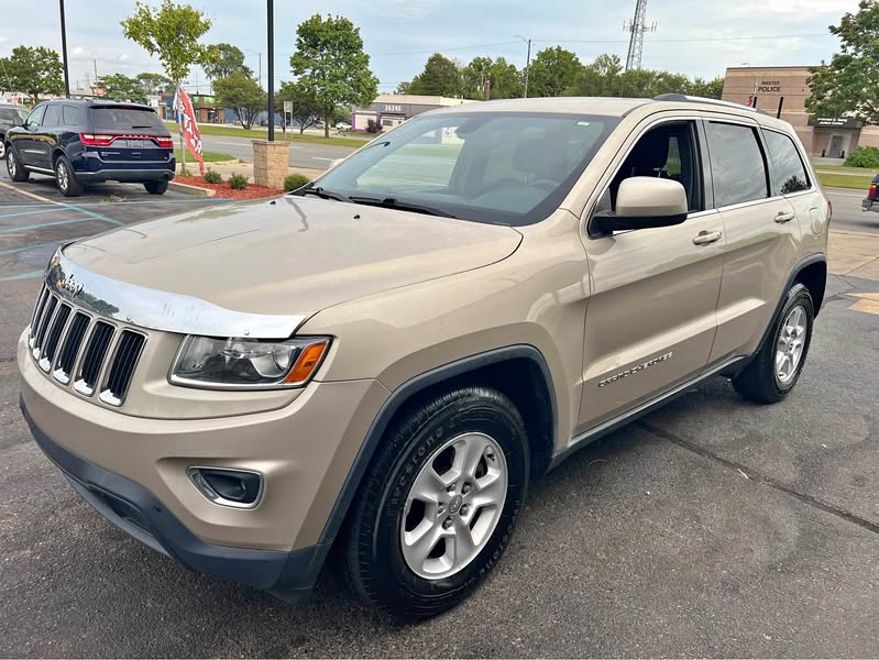 2014 Jeep Grand Cherokee - Laredo Sport Utility 4D