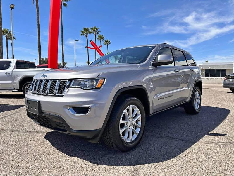 2021 Jeep Grand Cherokee - Laredo A Sport Utility 4D