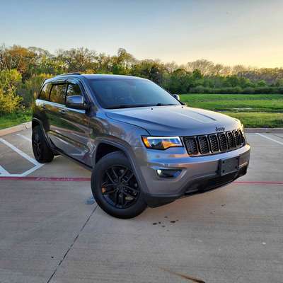 2018 Jeep Grand Cherokee - Laredo Sport Utility 4D