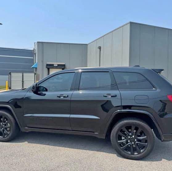 2019 Jeep Grand Cherokee - Laredo Sport Utility 4D