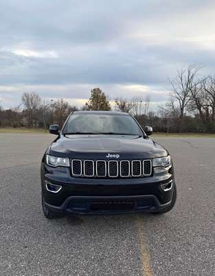 2017 Jeep Grand Cherokee - Laredo Sport Utility 4D