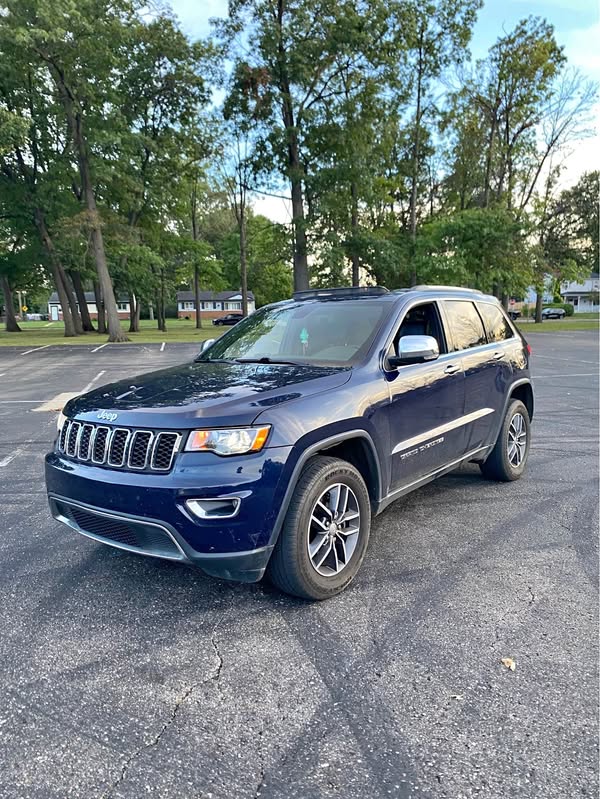 2018 Jeep Grand Cherokee - Limited Sport Utility 4D