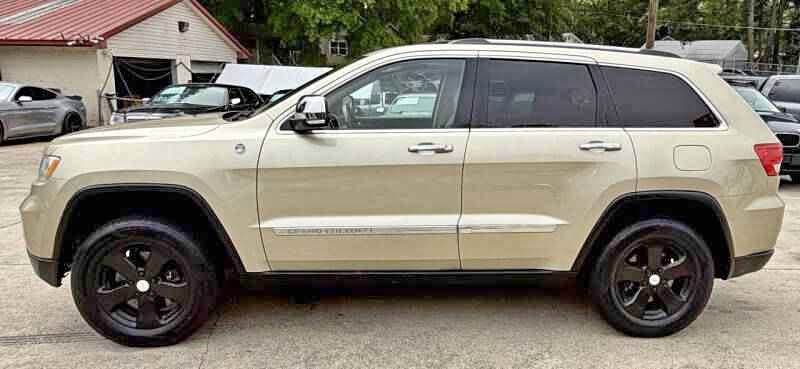 2011 Jeep Grand Cherokee - All New Overland Sport Utility 4D