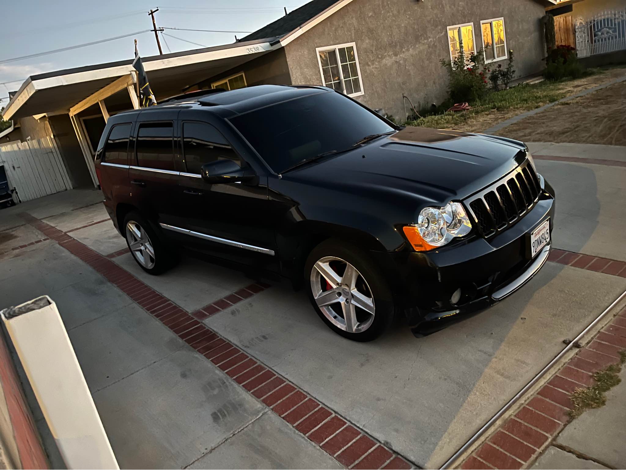 2011 Jeep Grand Cherokee - SRT8 Sport Utility 4D