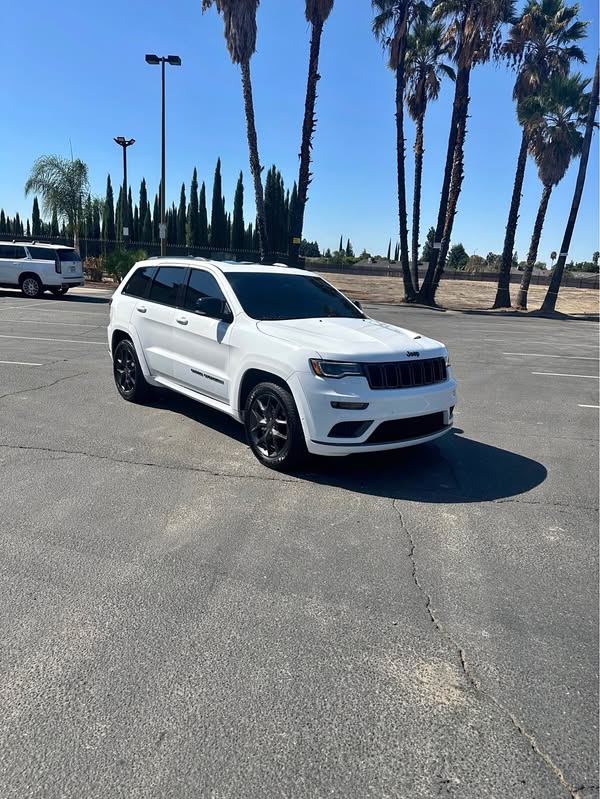 2019 Jeep Grand Cherokee - Limited X Sport Utility 4D