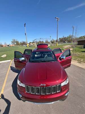 2017 Jeep Grand Cherokee - All New Overland Sport Utility 4D