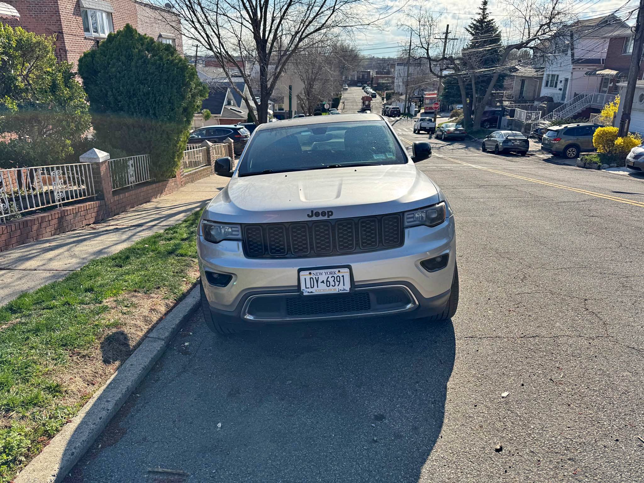 2017 Jeep Grand Cherokee - Limited Sport Utility 4D