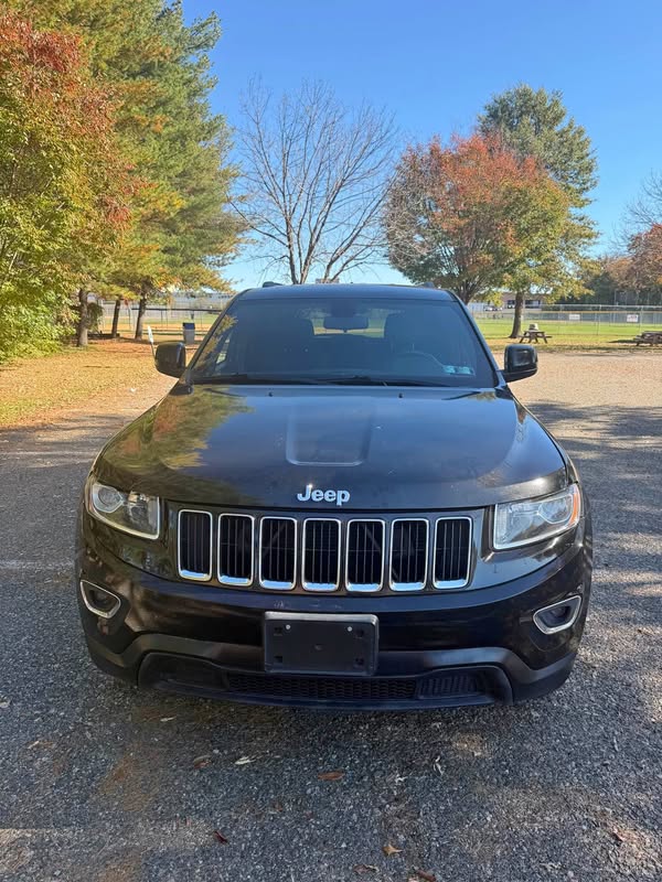 2014 Jeep Grand Cherokee - Laredo Sport Utility 4D