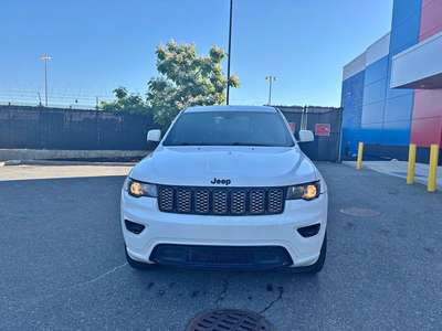 2012 Jeep Grand Cherokee - Overland Sport Utility 4D