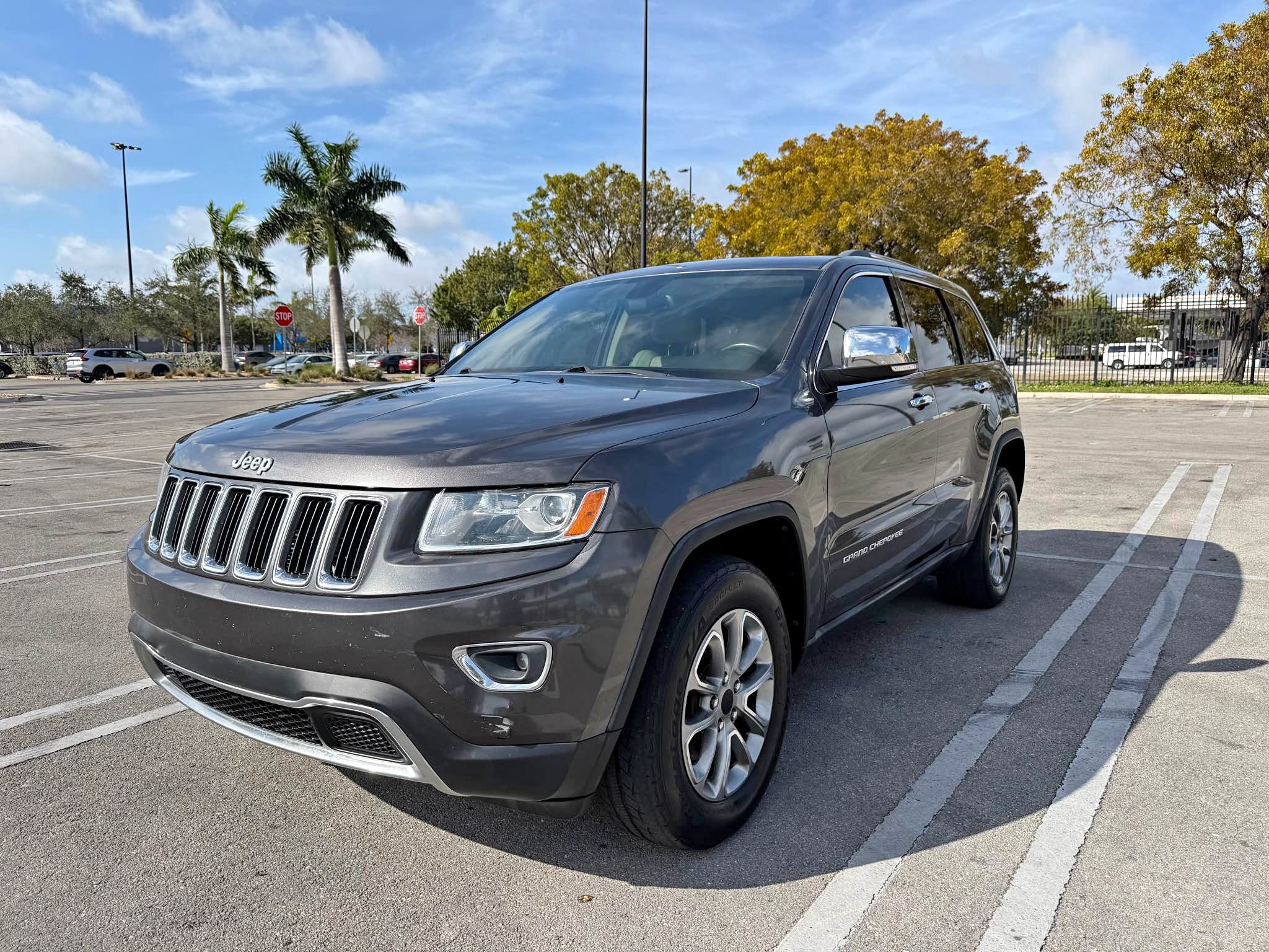 2014 Jeep Grand Cherokee - Limited Sport Utility 4D