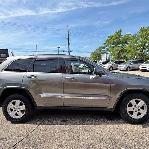 2012 Jeep GRAND CHEROKEE LAREDO 4X4