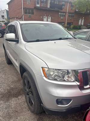 2011 Jeep Grand Cherokee L - Laredo Sport Utility 4D