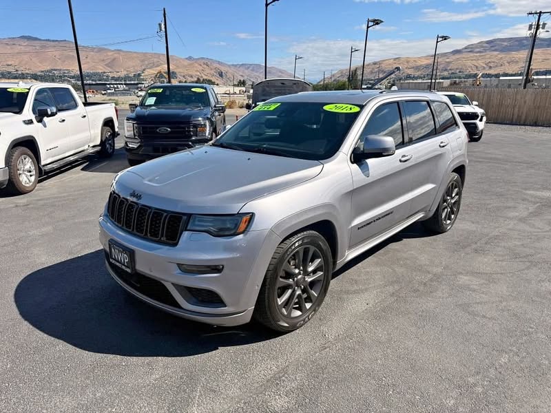 2018 Jeep GRAND CHEROKEE