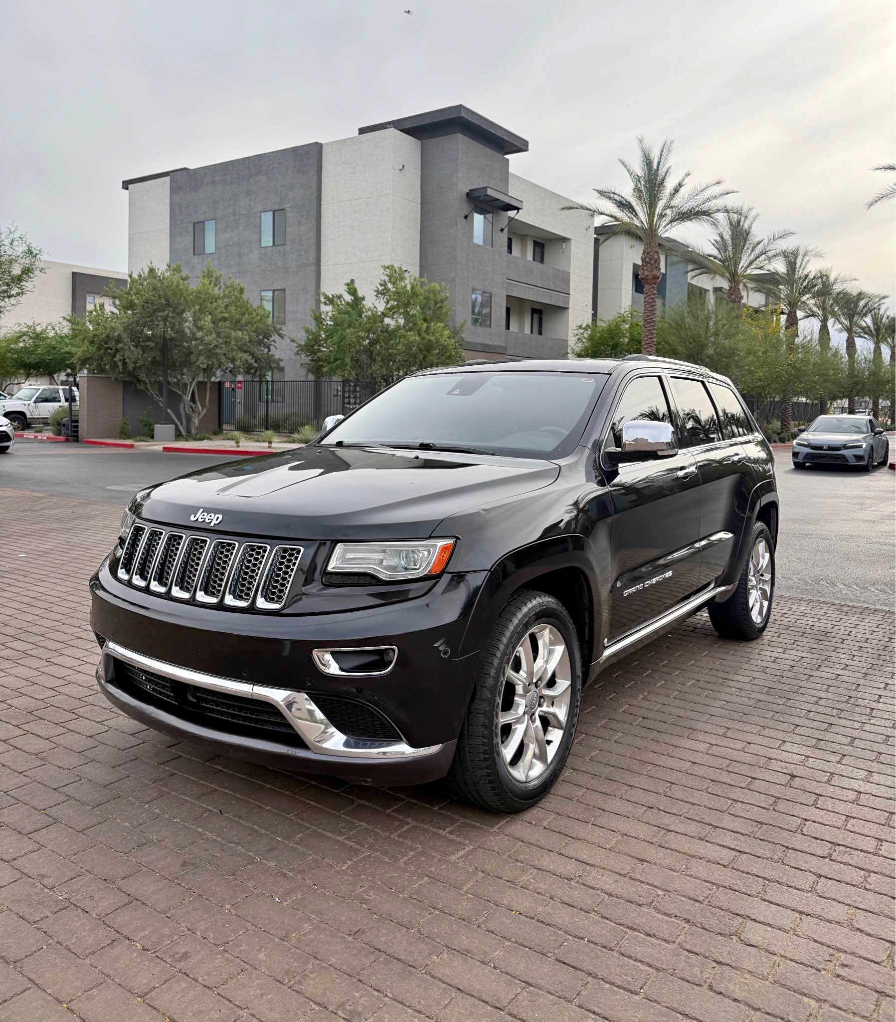 2014 Jeep Grand Cherokee - Summit Reserve Sport Utility 4D
