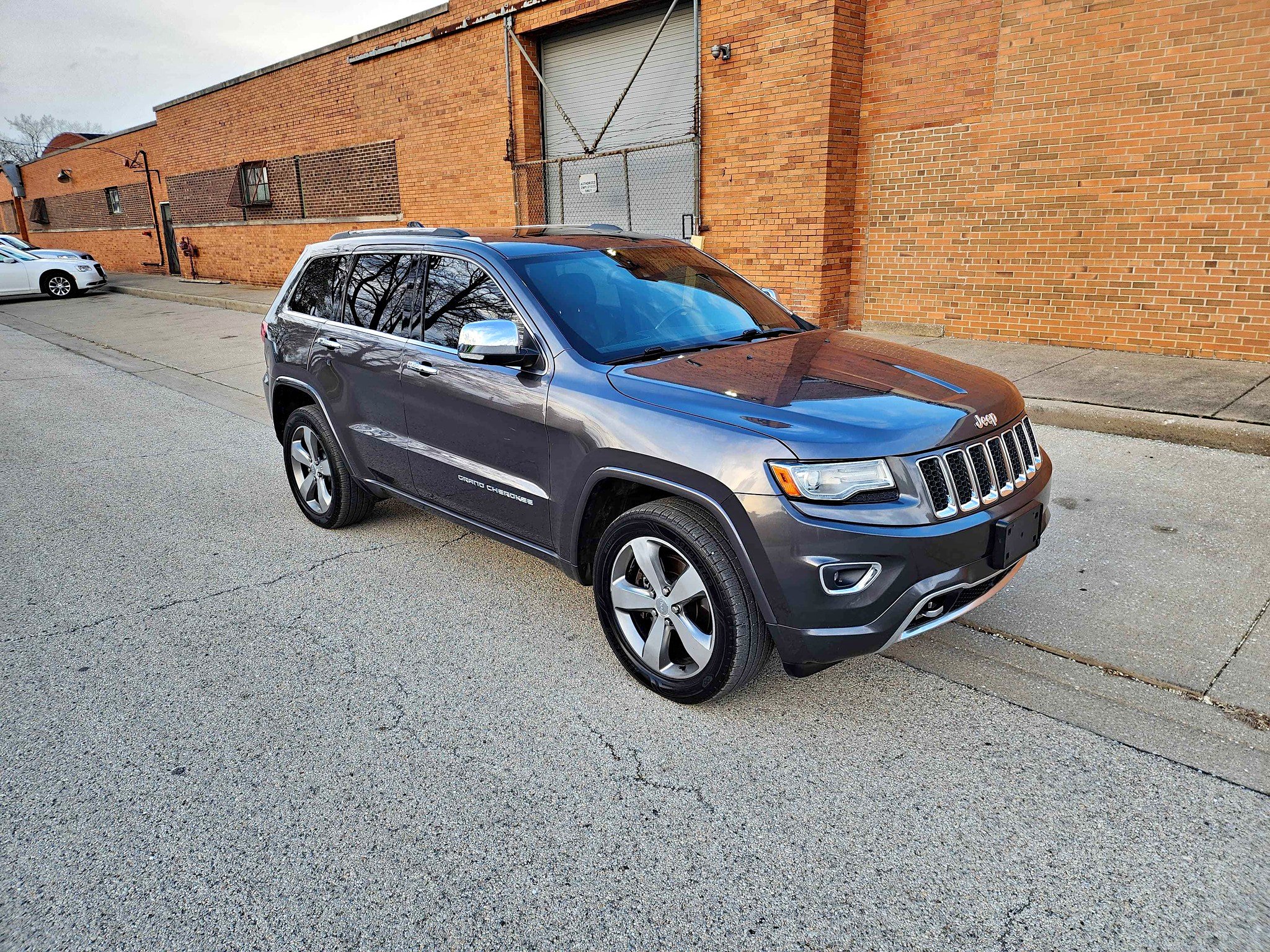 2014 Jeep Grand Cherokee - Overland Summit Sport Utility 4D