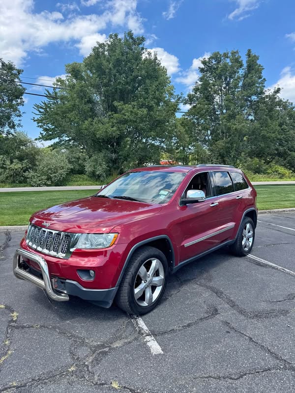 2013 Jeep Grand Cherokee - Overland Summit Sport Utility 4D