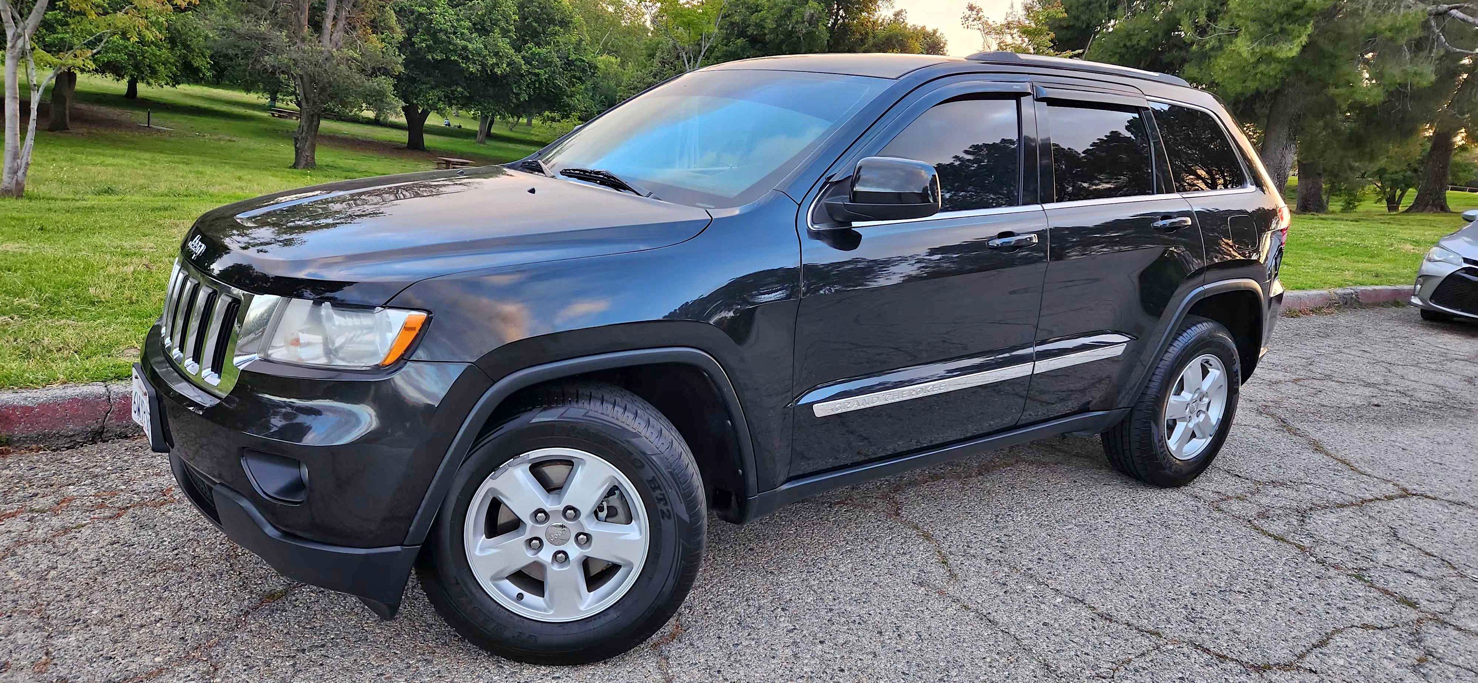 2012 Jeep Grand Cherokee - Laredo Sport Utility 4D