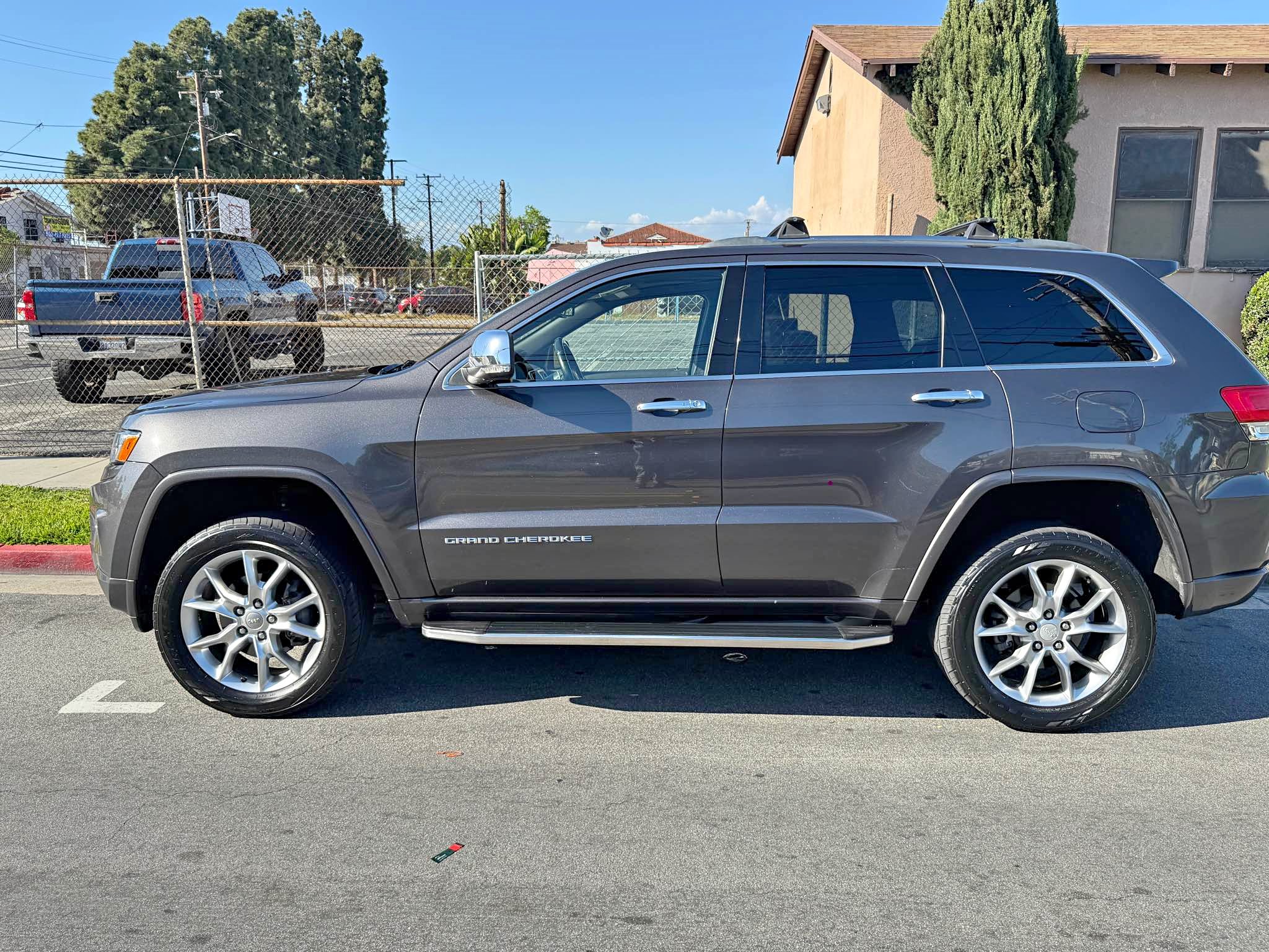 2015 Jeep Grand Cherokee - Summit Sport Utility 4D