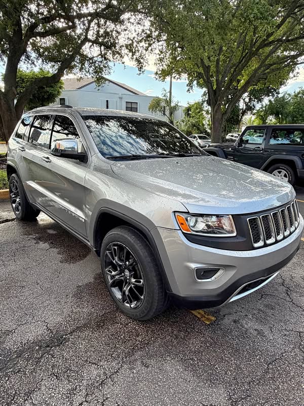 2014 Jeep Grand Cherokee - Limited Sport Utility 4D