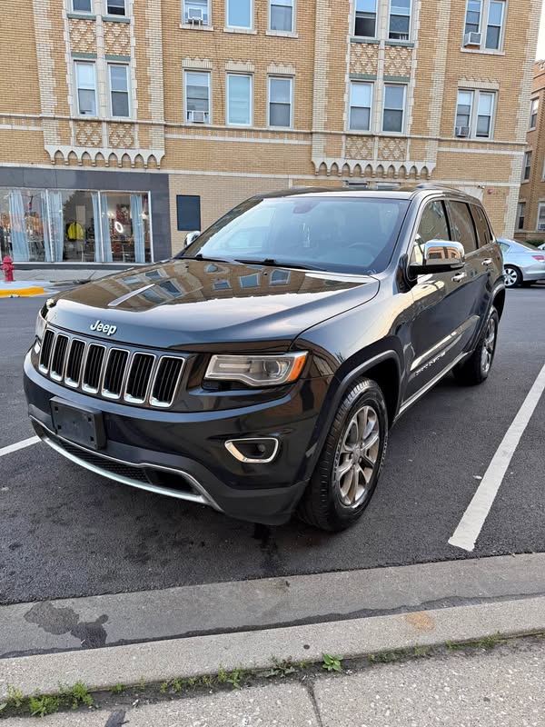2016 Jeep Grand Cherokee - 5.9 Limited Sport Utility 4D