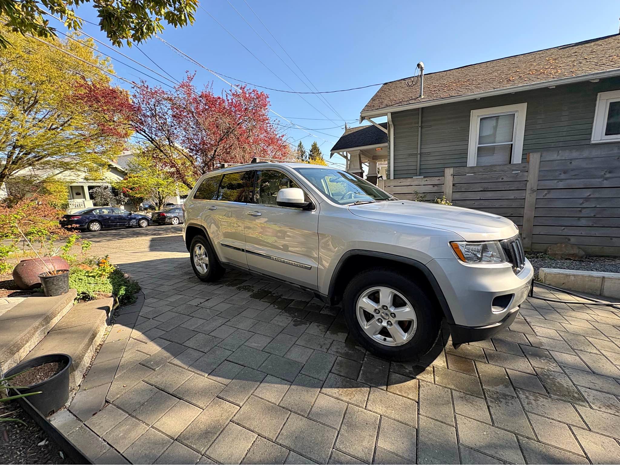 2011 Jeep Grand Cherokee - Laredo Sport Utility 4D