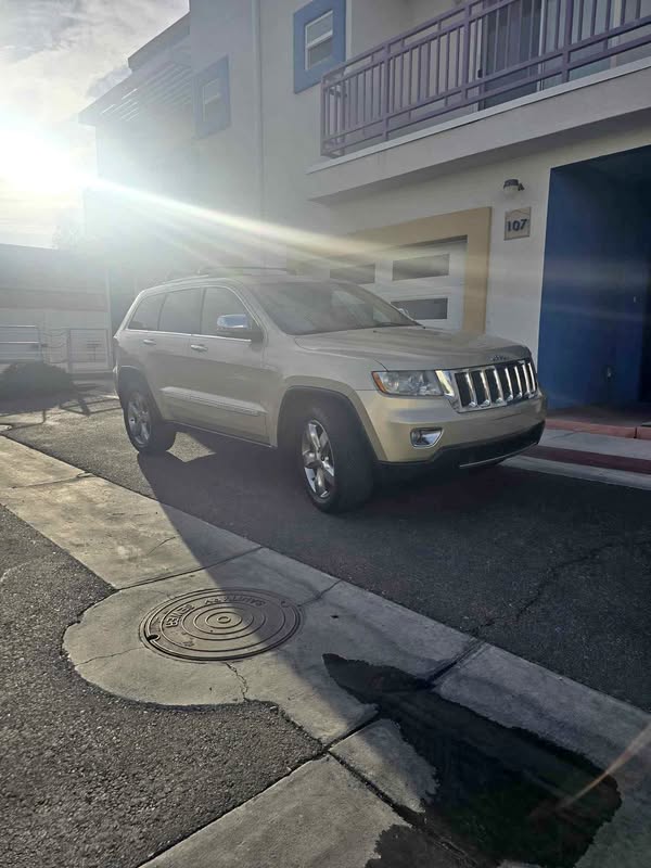 2011 Jeep Grand Cherokee - Limited Sport Utility 4D
