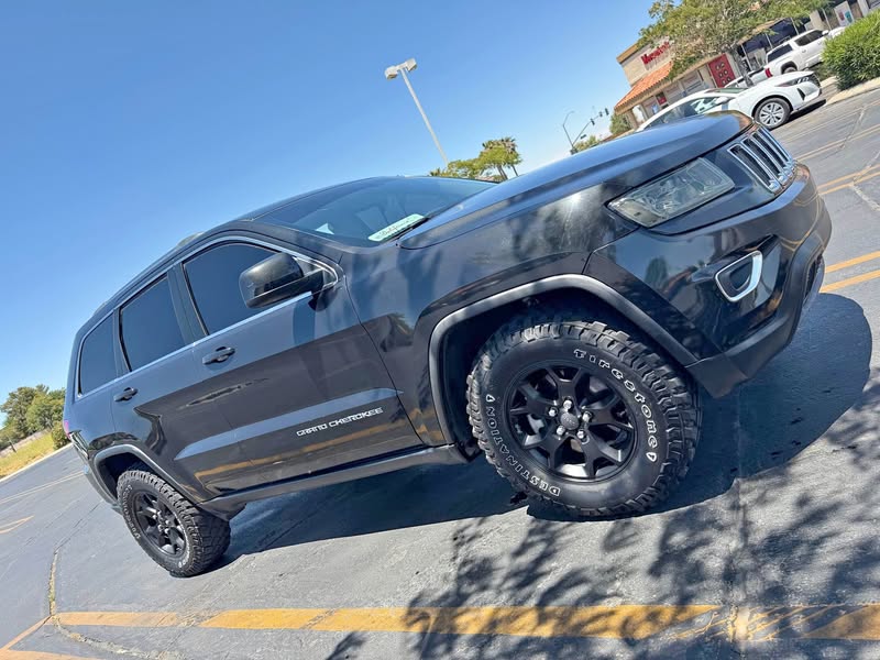 2016 Jeep Grand Cherokee - Laredo Sport Utility 4D