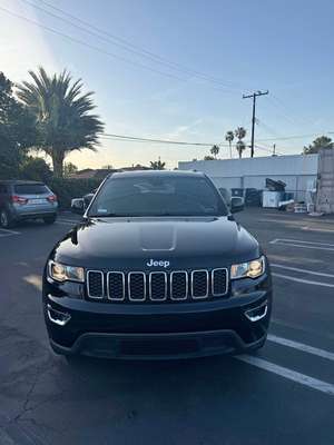 2019 Jeep Grand Cherokee - Laredo E Sport Utility 4D
