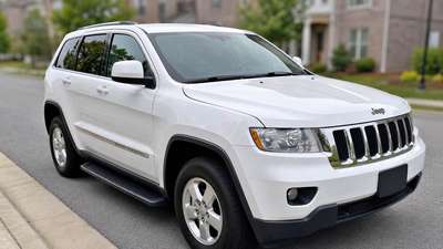 2013 Jeep Grand Cherokee - Laredo Sport Utility 4D