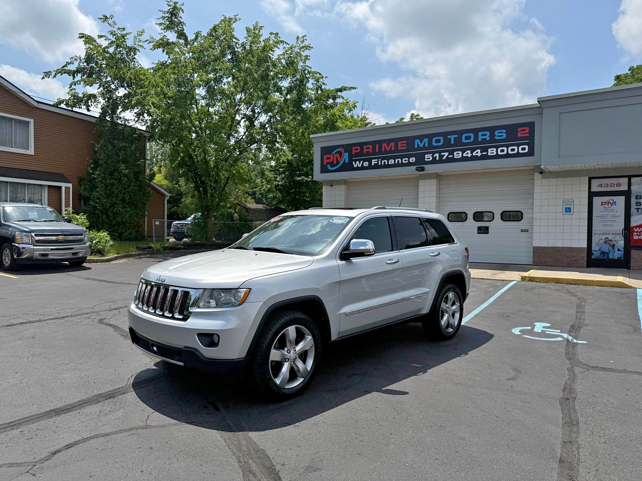 2011 Jeep Grand Cherokee - Overland Sport Utility 4D