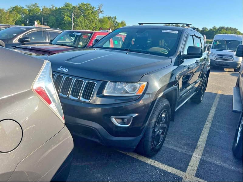 2015 Jeep Grand Cherokee - Laredo A Sport Utility 4D