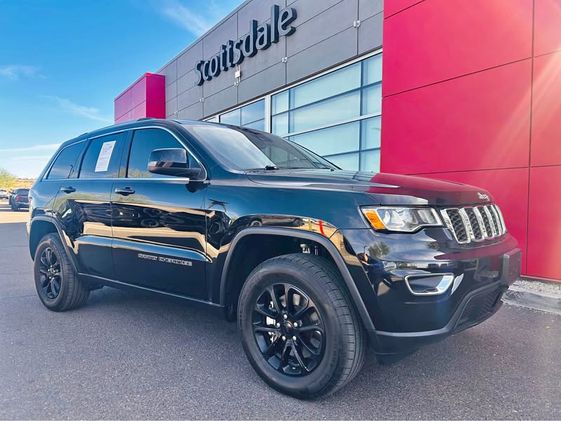 2021 Jeep Grand Cherokee - Laredo E Sport Utility 4D