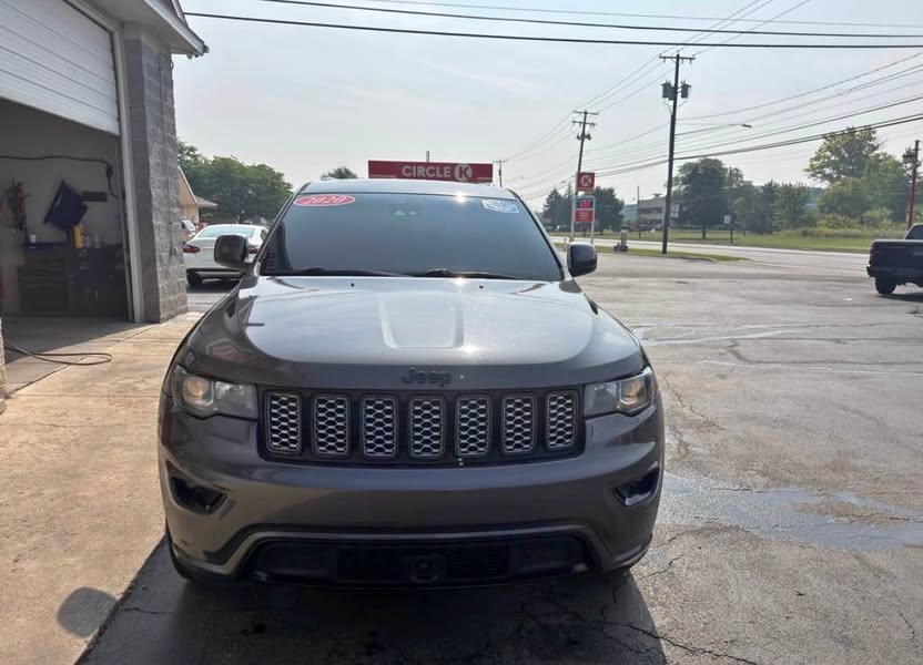 2020 Jeep Grand Cherokee - Altitude Sport Utility 4D