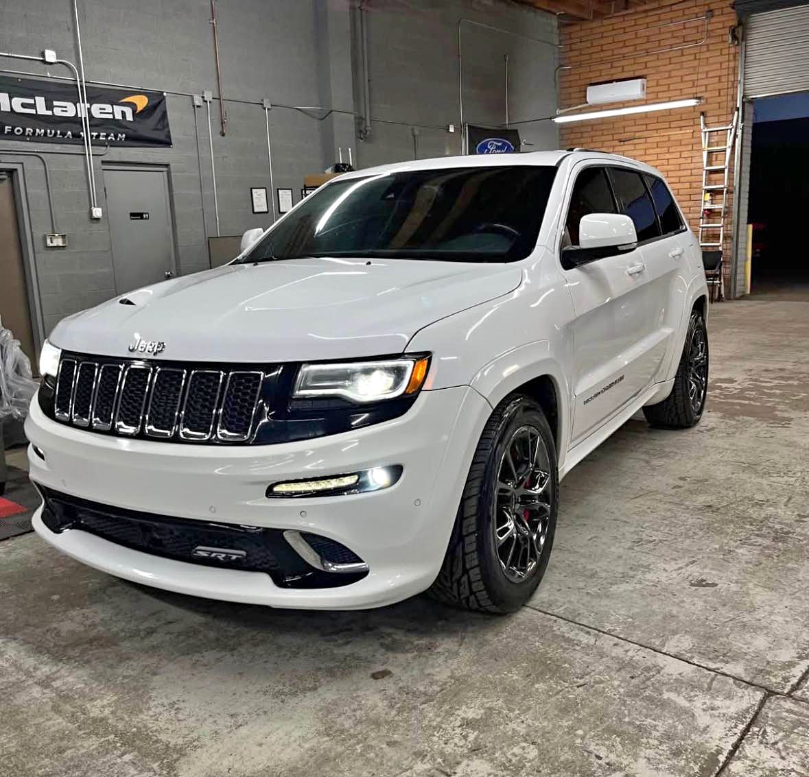 2015 Jeep Grand Cherokee - SRT Sport Utility 4D