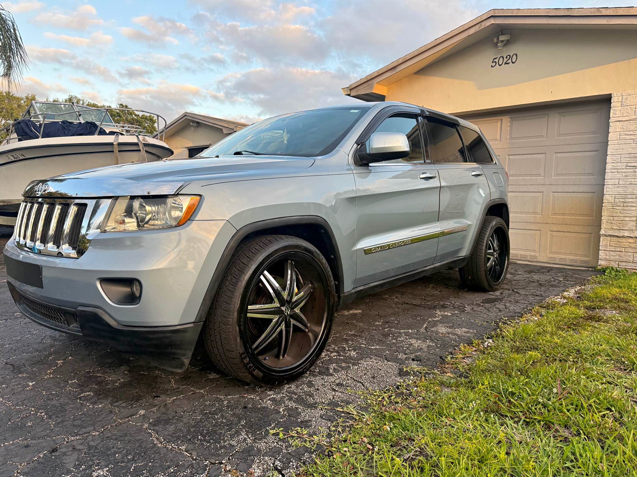 2013 Jeep Grand Cherokee - Sport Utility 4D