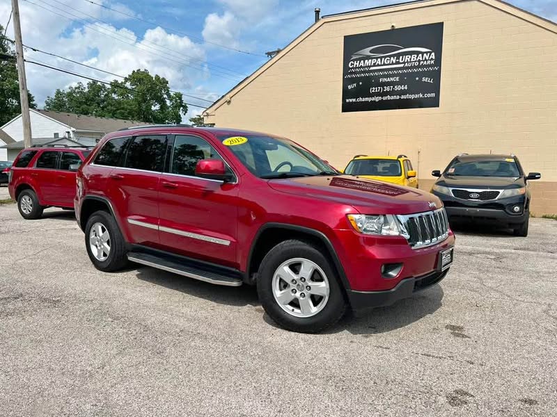2013 Jeep Grand Cherokee - Loredo Sport