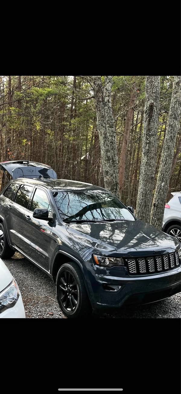 2018 Jeep Grand Cherokee - Altitude Sport Utility 4D