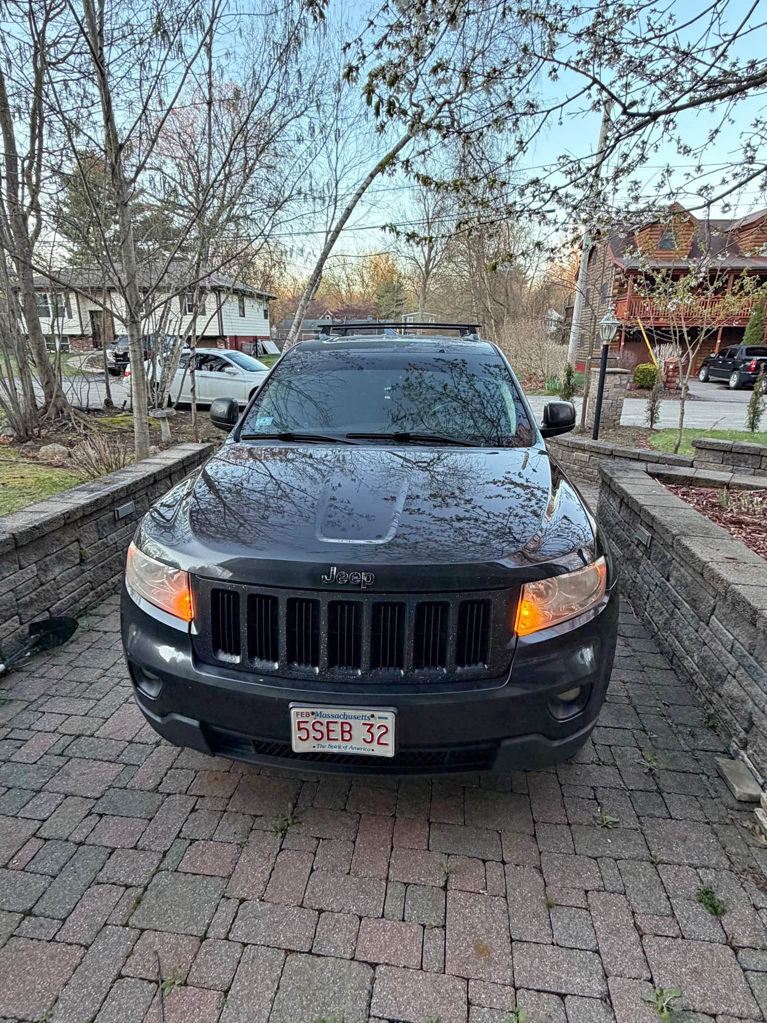 2012 Jeep Grand Cherokee - Laredo A Sport Utility 4D