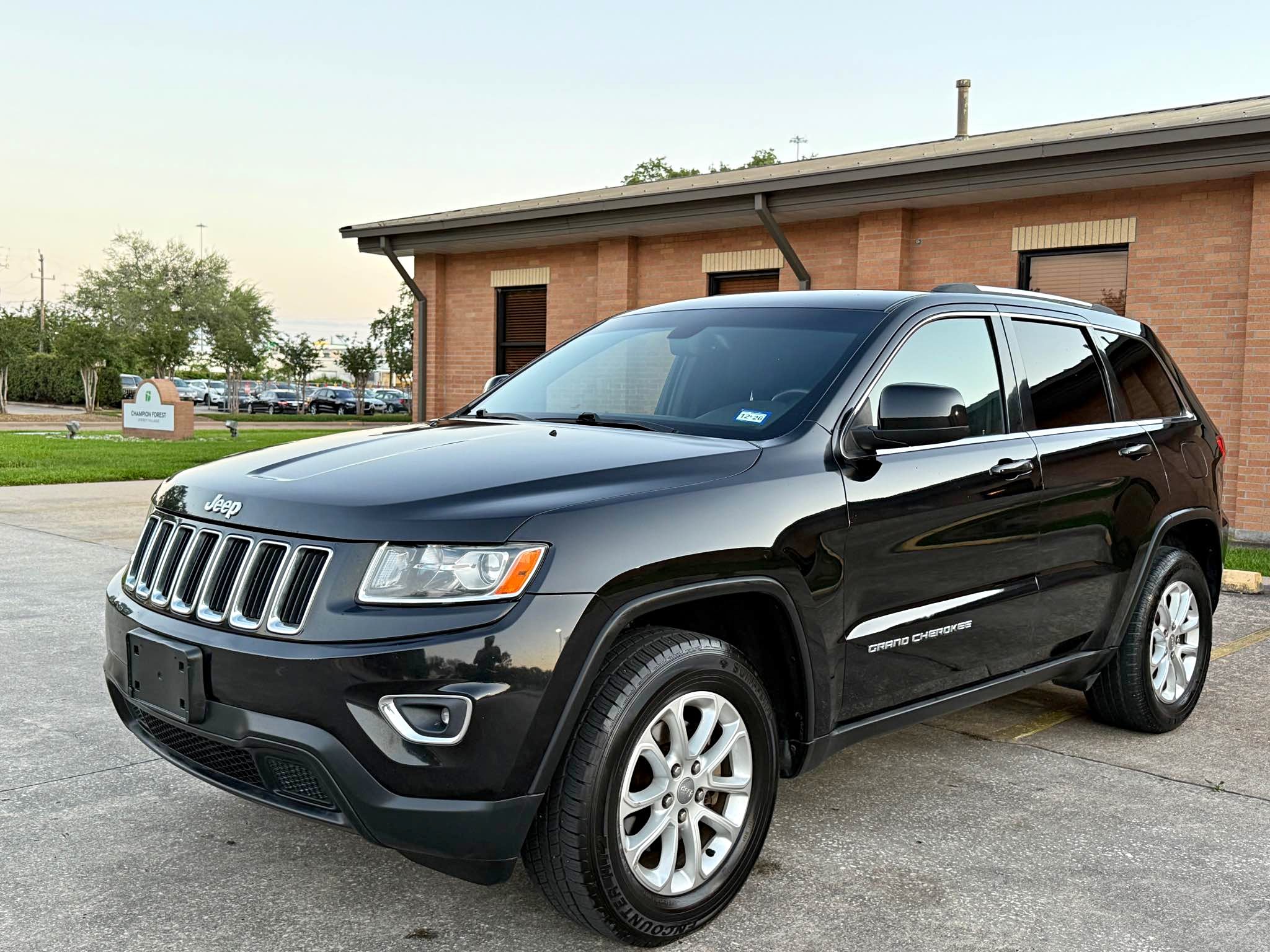 2014 Jeep Grand Cherokee - Laredo Sport Utility 4D