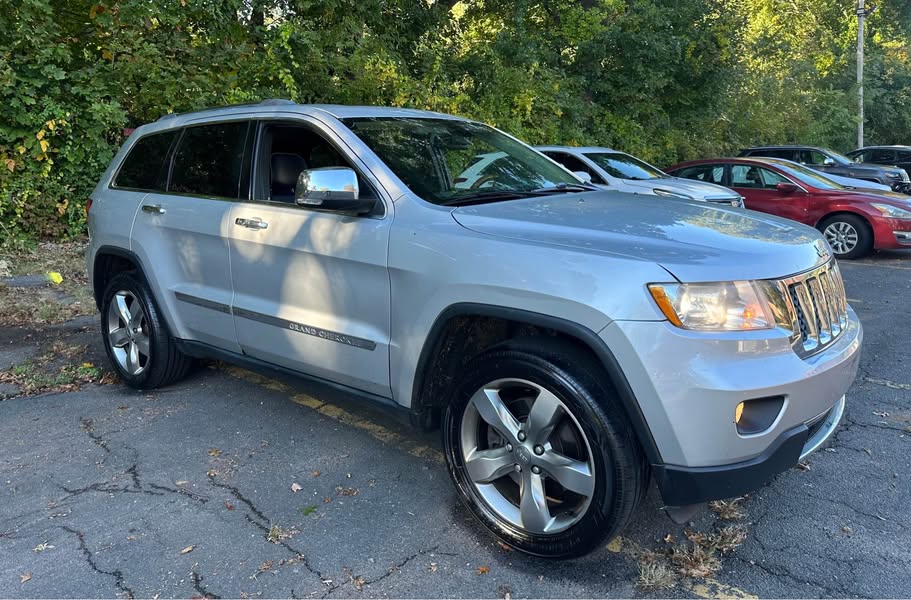 2011 Jeep Grand Cherokee - Overland Sport Utility 4D