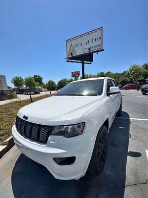 2019 Jeep Grand Cherokee - Altitude Sport Utility 4D