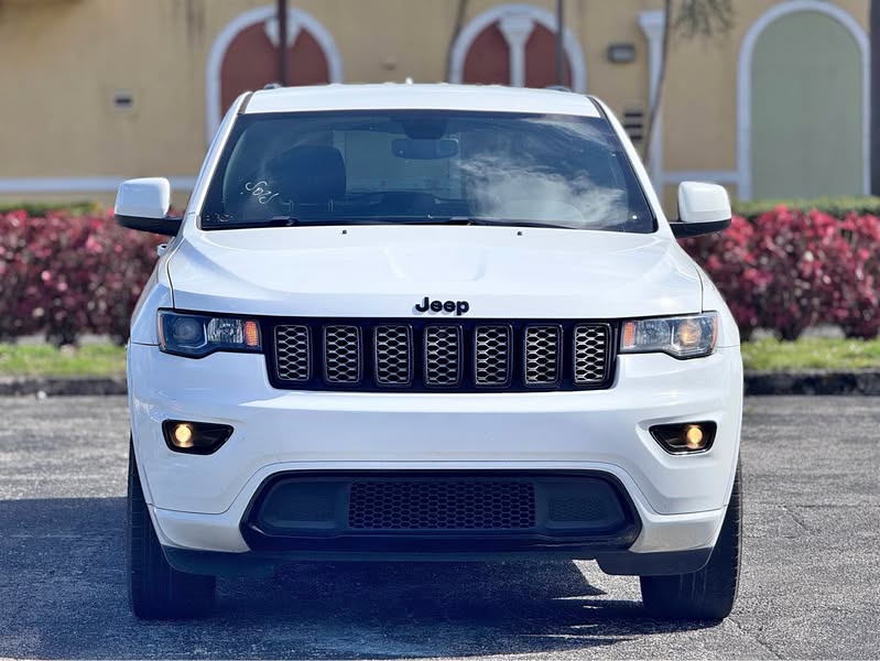 2020 Jeep Grand Cherokee - Altitude Sport Utility 4D