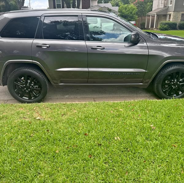 2017 Jeep Grand Cherokee Altitude