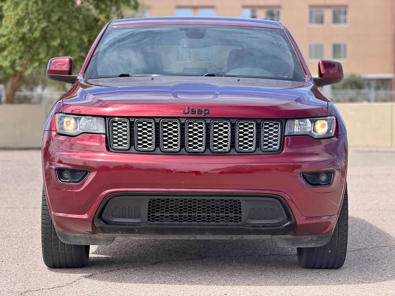2020 Jeep GRAND CHEROKEE ALTITUDE  \u2705Pagos Mensuales  - \u2705Financiamiento Disponible