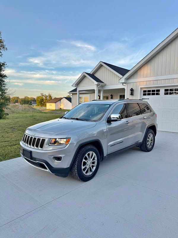 2015 Jeep Grand Cherokee - Limited Sport Utility 4D