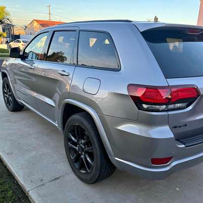 2020 Jeep Grand Cherokee - All New Laredo Sport Utility 4D