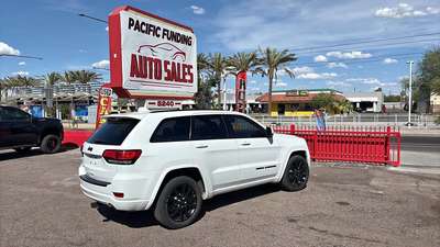 2017 Jeep Grand Cherokee - Altitude Sport Utility 4D